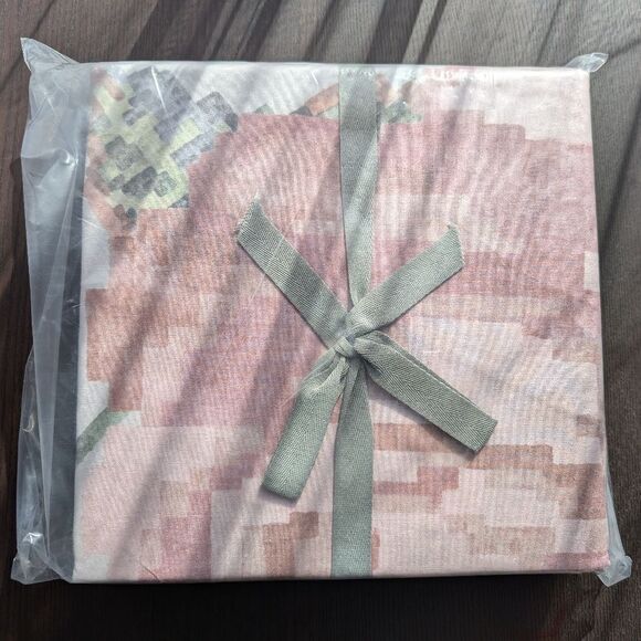 New NWT Rose Breezy Cotton Percale Duvet Cover queen/full size 86x86 - Picture 7 of 7